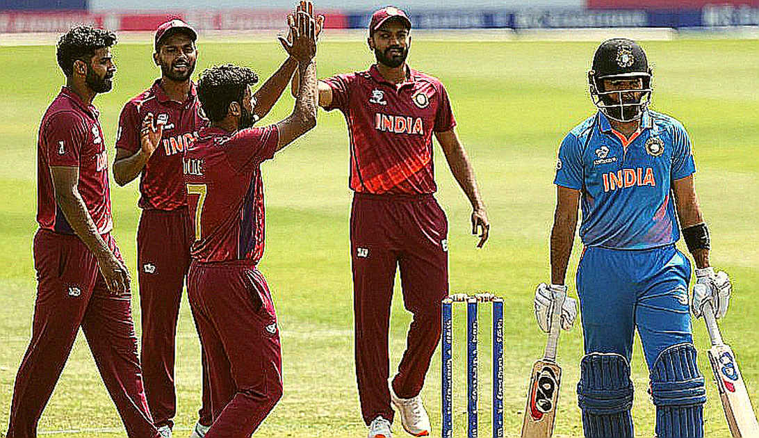 মিডল-ওভারের হাফ-স্পেস: সাদা বলের ক্রিকেটে ম্যাচ আসলে কোথায় হারায়